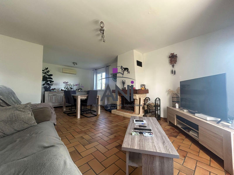 Maison - 95 m² - 5 pièces