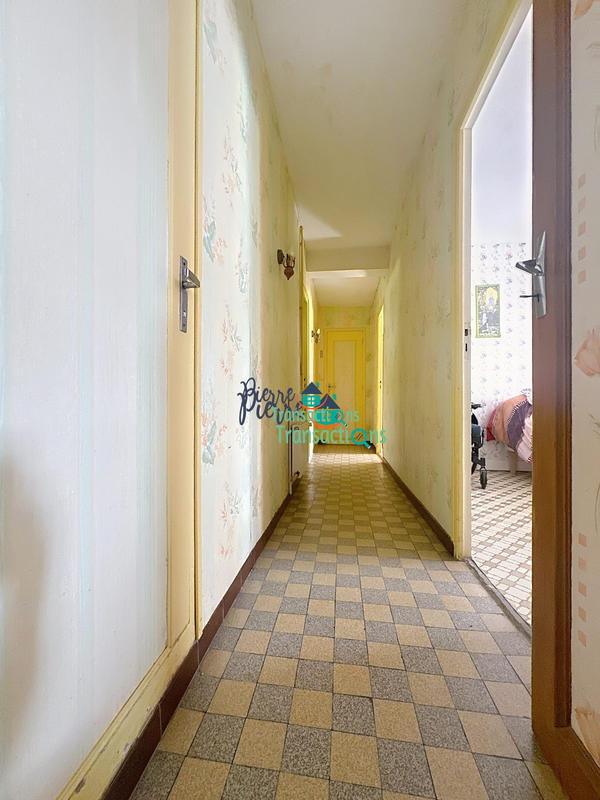 Maison - 104 m² - 4 pièces