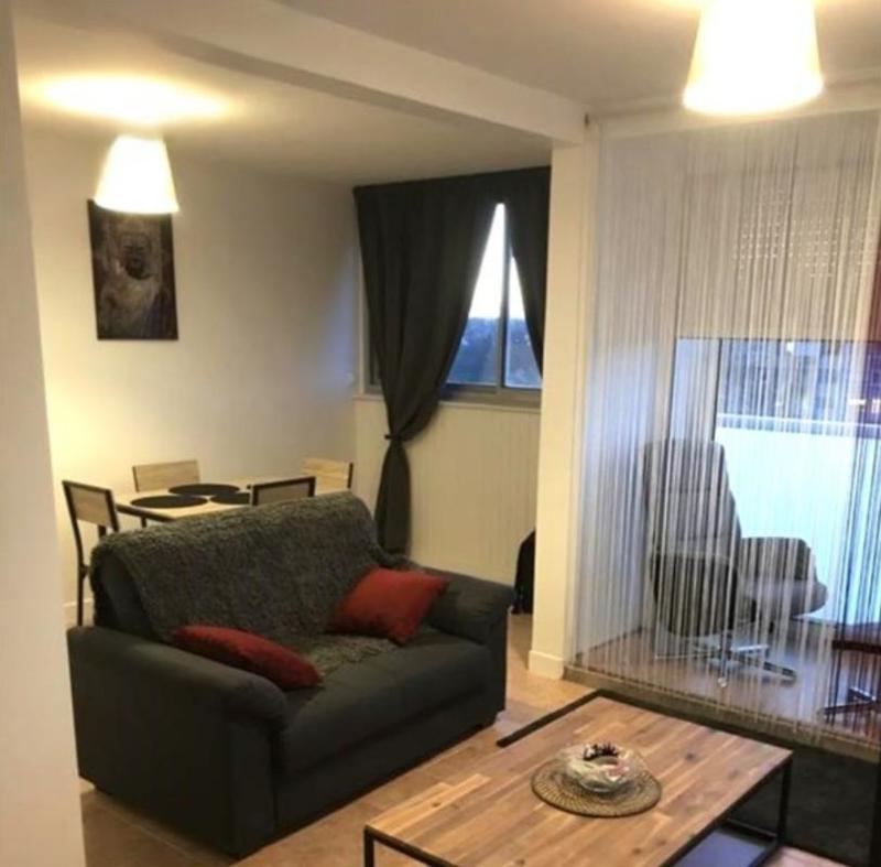 Chambre - 9 m² - 1 pièce