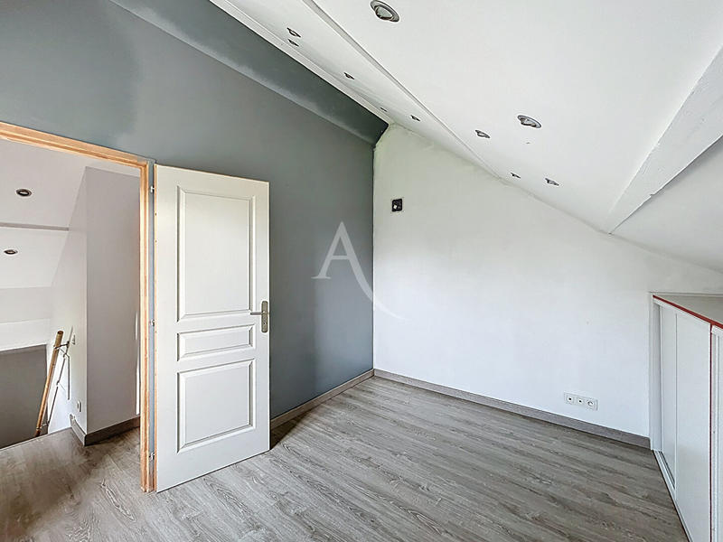 Maison - 155 m² - 8 pièces