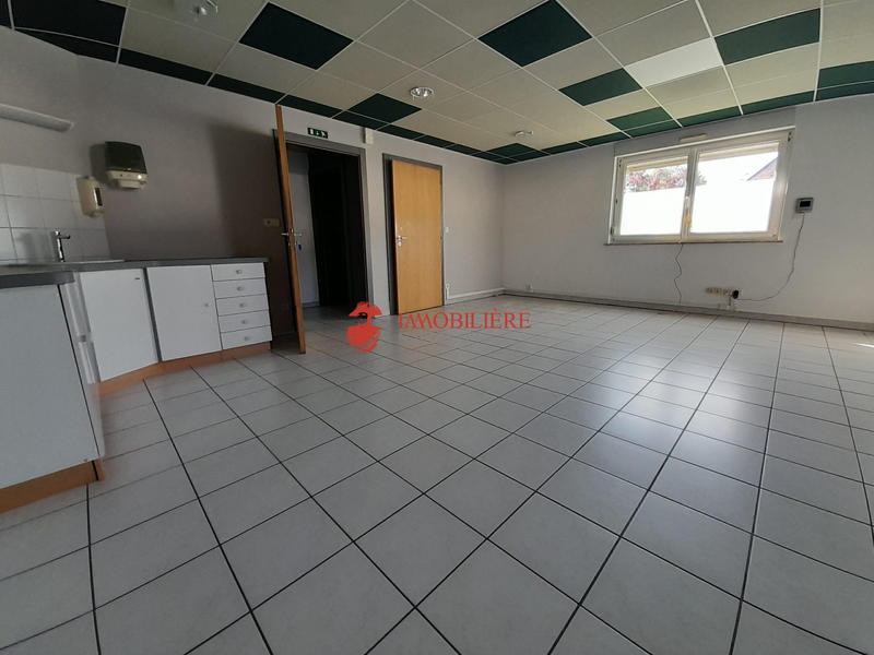 Local commercial - 105 m²