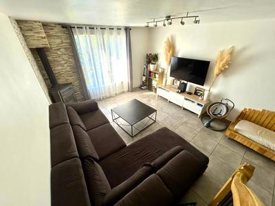 Maison - 101 m² - 4 pièces