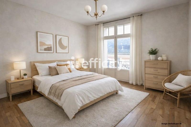 Appartement - 83 m² - 4 pièces