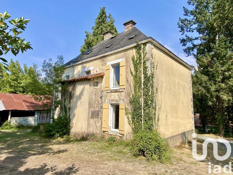 Maison - 620 m² - 8 pièces