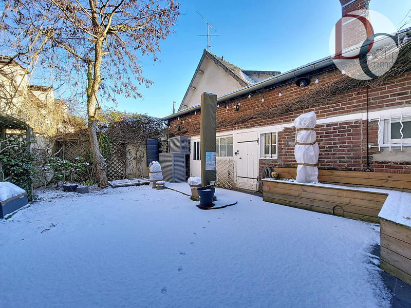 Maison - 95 m² - 5 pièces