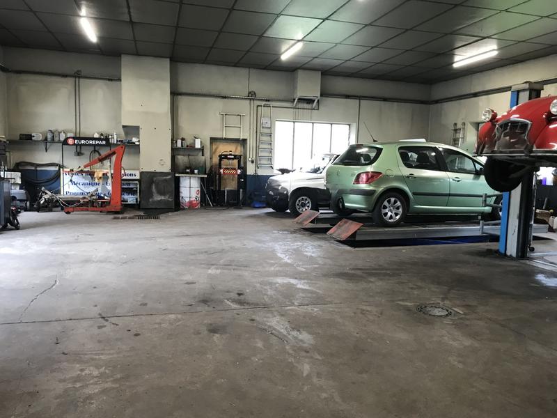 Local commercial - 353 m²