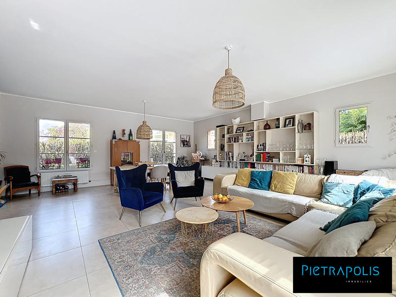 Maison traditionnelle - 178 m² - 5 pièces