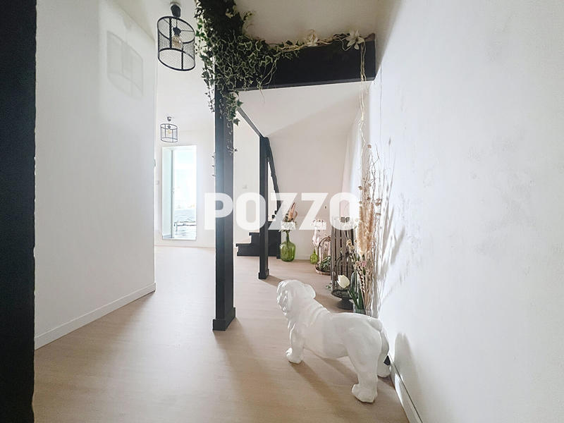 Maison - 195 m² - 8 pièces