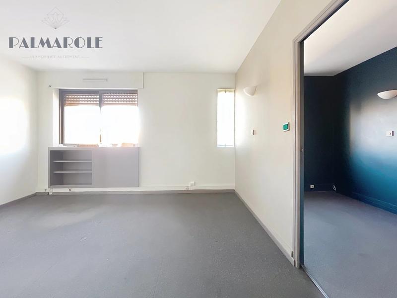 Bureau - 160 m² - 8 pièces