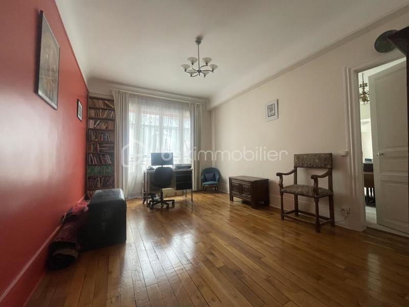 Appartement - 135 m² - 4 pièces