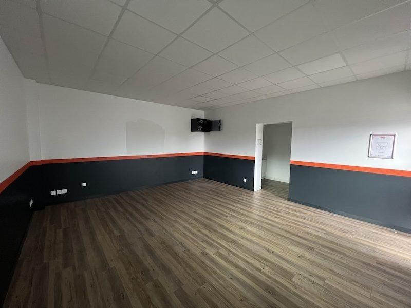 Local d'activités - 303 m² - 3 pièces