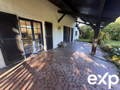 Maison - 180 m² - 8 pièces