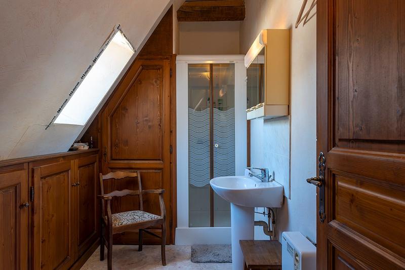 Maison - 317 m² - 12 pièces