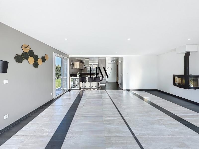 Maison - 165 m² - 6 pièces