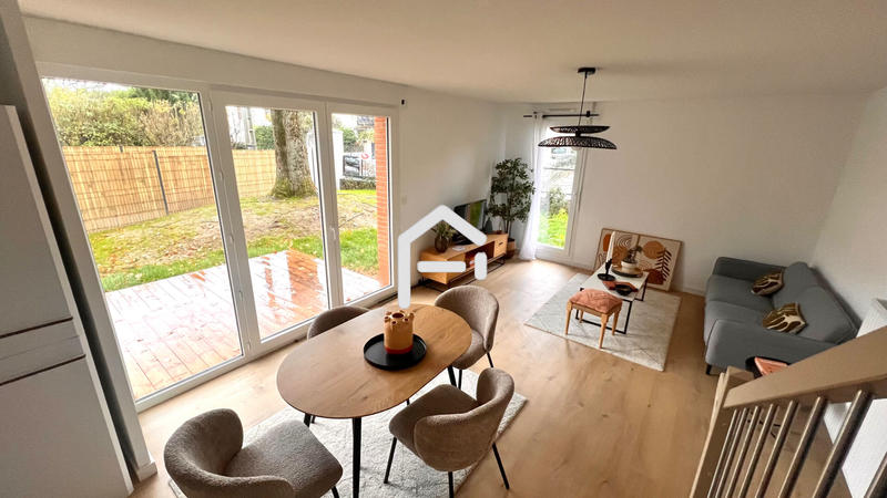 Appartement - 93 m² - 5 pièces