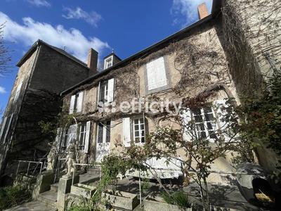 Maison bourgeoise - 350 m² - 12 pièces