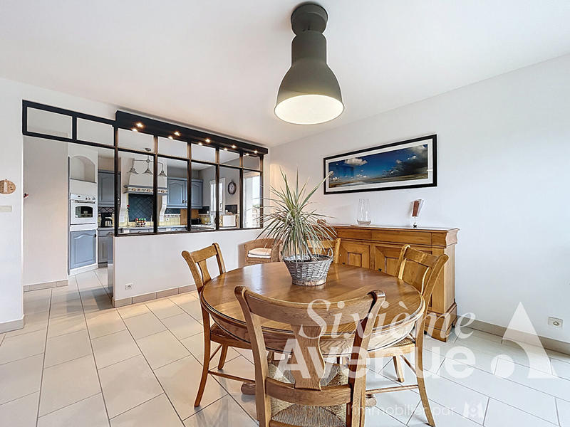 Maison - 143 m² - 6 pièces