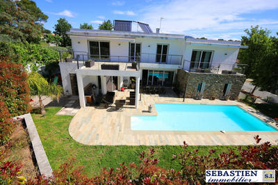 Maison contemporaine - 158 m² - 5 pièces