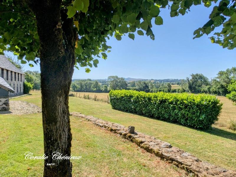 Maison de maîtres - 390 m² - 10 pièces