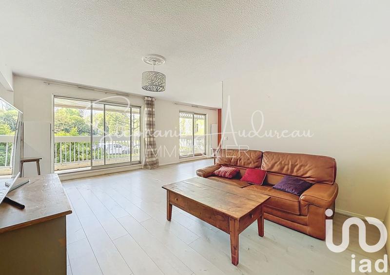 Appartement - 99 m² - 5 pièces