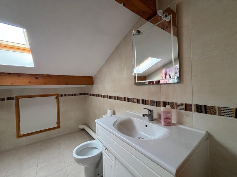 Maison - 183 m² - 8 pièces