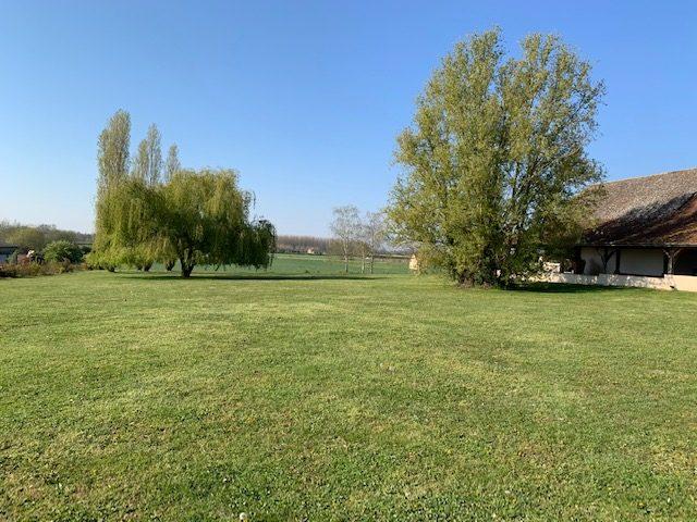 Terrain - 3 300 m²