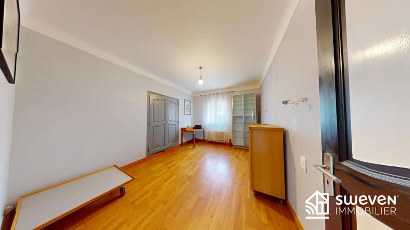 Villa - 205 m² - 7 pièces