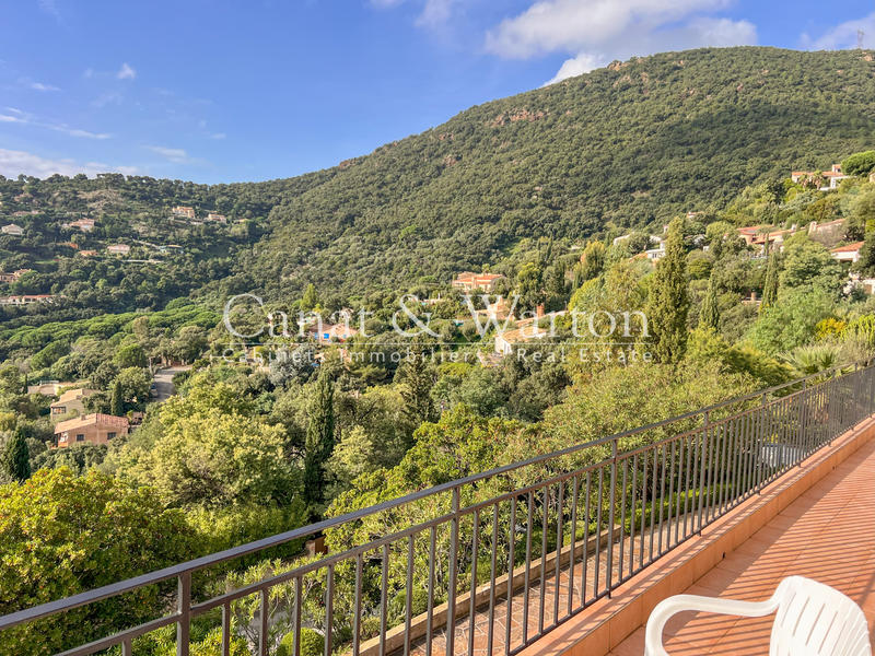 Villa - 220 m² - 7 pièces