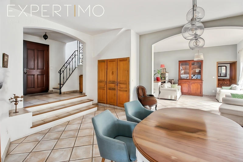 Bastide - 210 m² - 6 pièces