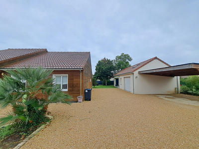 Maison - 105 m² - 5 pièces