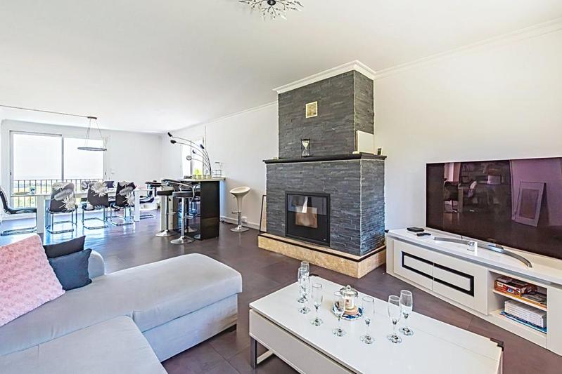 Villa - 220 m² - 10 pièces