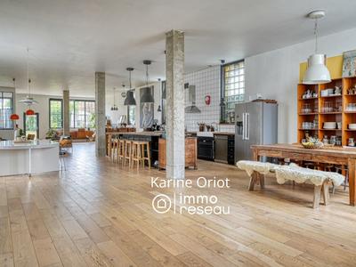 Maison - 279 m² - 6 pièces