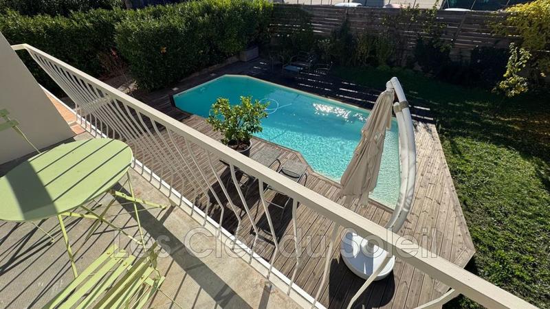 Maison traditionnelle - 145 m² - 6 pièces