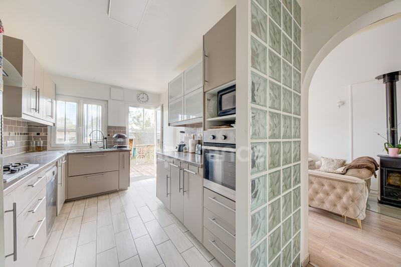 Maison - 106 m² - 5 pièces