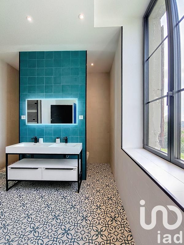 Maison - 320 m² - 8 pièces