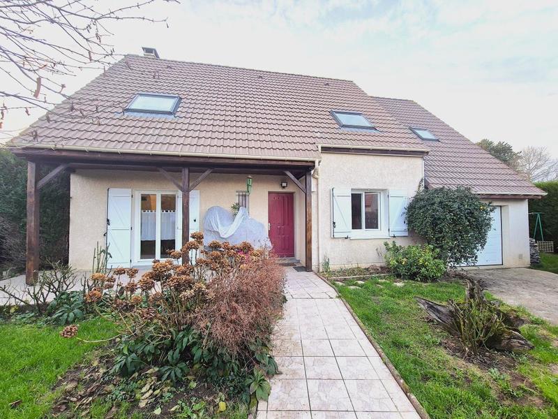 Maison - 142 m² - 7 pièces