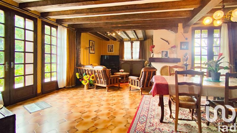 Maison - 166 m² - 8 pièces