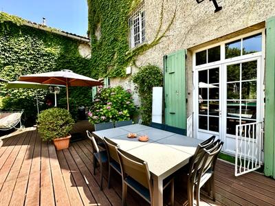 Maison - 196 m² - 5 pièces