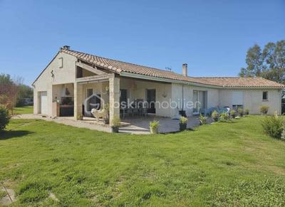 Maison - 205 m² - 7 pièces