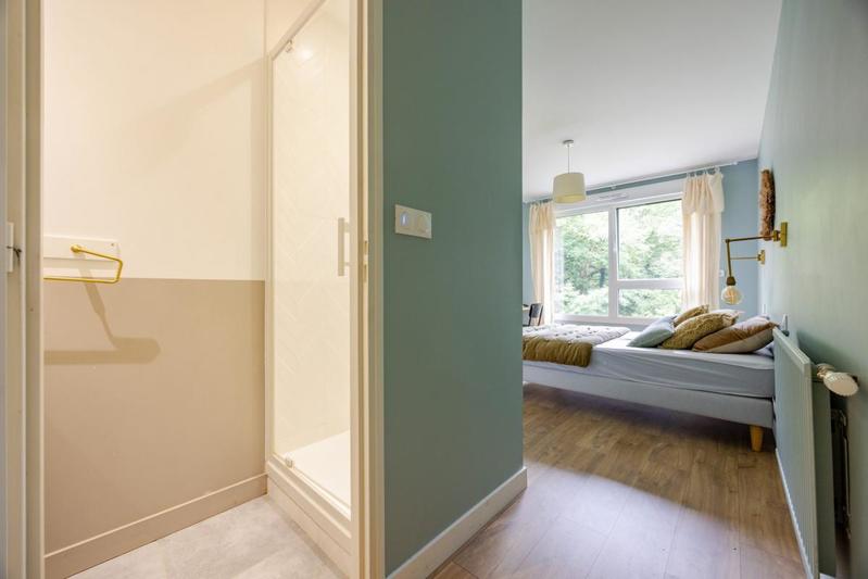 Maison - 261 m² - 12 pièces