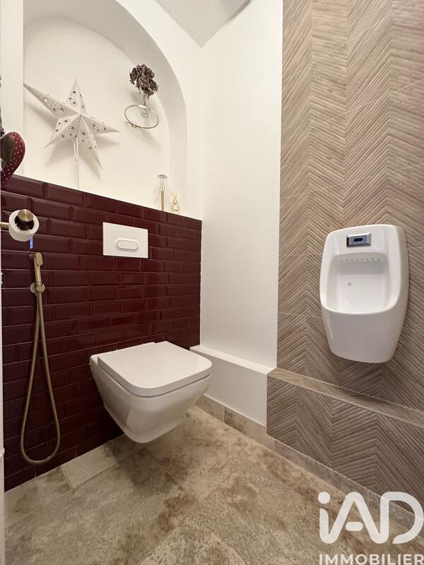 Maison de maîtres - 260 m² - 8 pièces