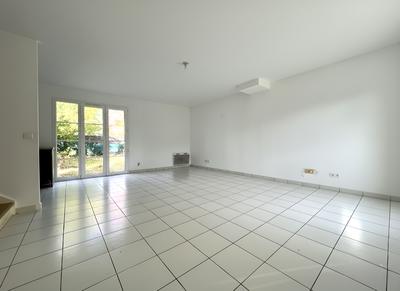 Maison - 75 m² - 4 pièces