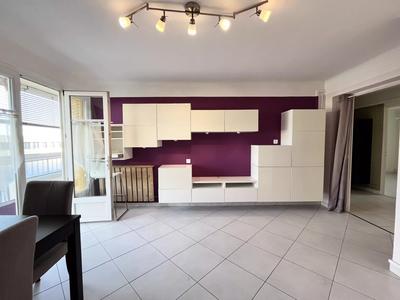 Appartement - 80 m² - 4 pièces