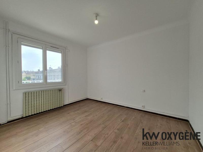 Maison - 81 m² - 5 pièces