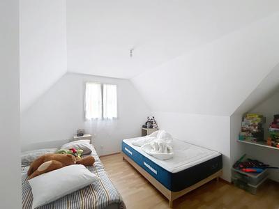 Maison - 93 m² - 4 pièces