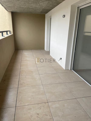 Appartement - 84 m² - 4 pièces