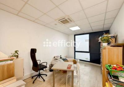 Bureau - 120 m² - 6 pièces