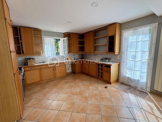 Maison - 175 m² - 8 pièces