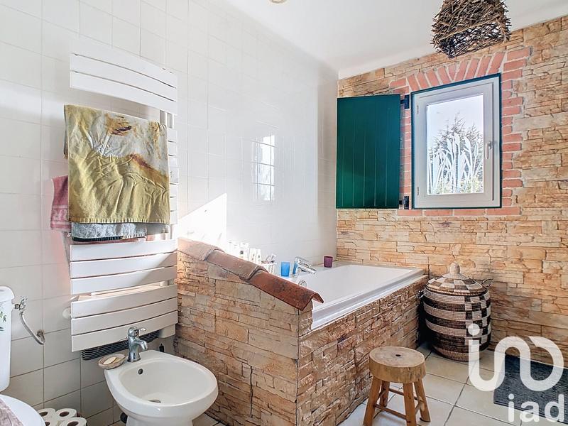 Maison - 207 m² - 8 pièces