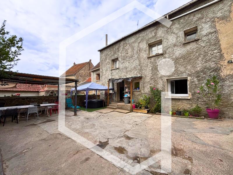 Maison - 150 m² - 6 pièces